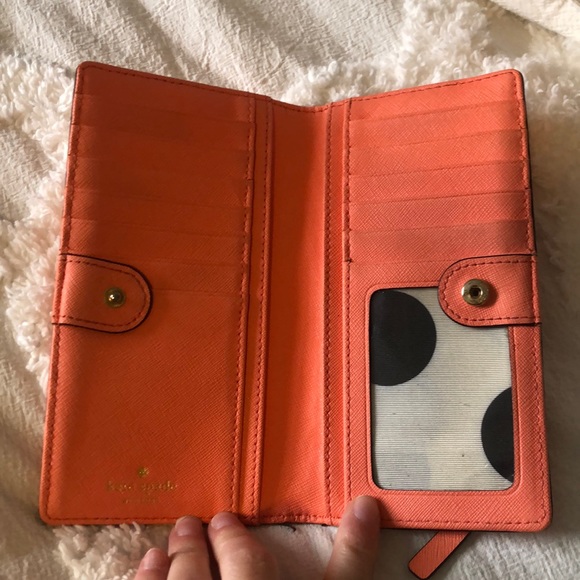 Kate Spade Wallet - Picture 2 of 4